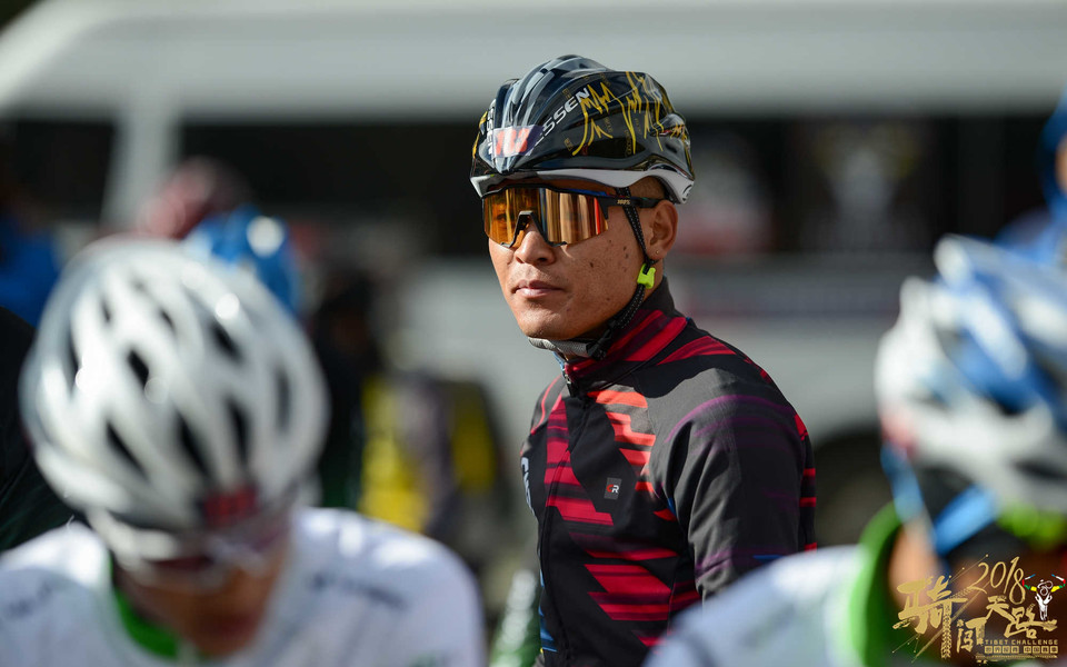 R80_5991_眸目压缩