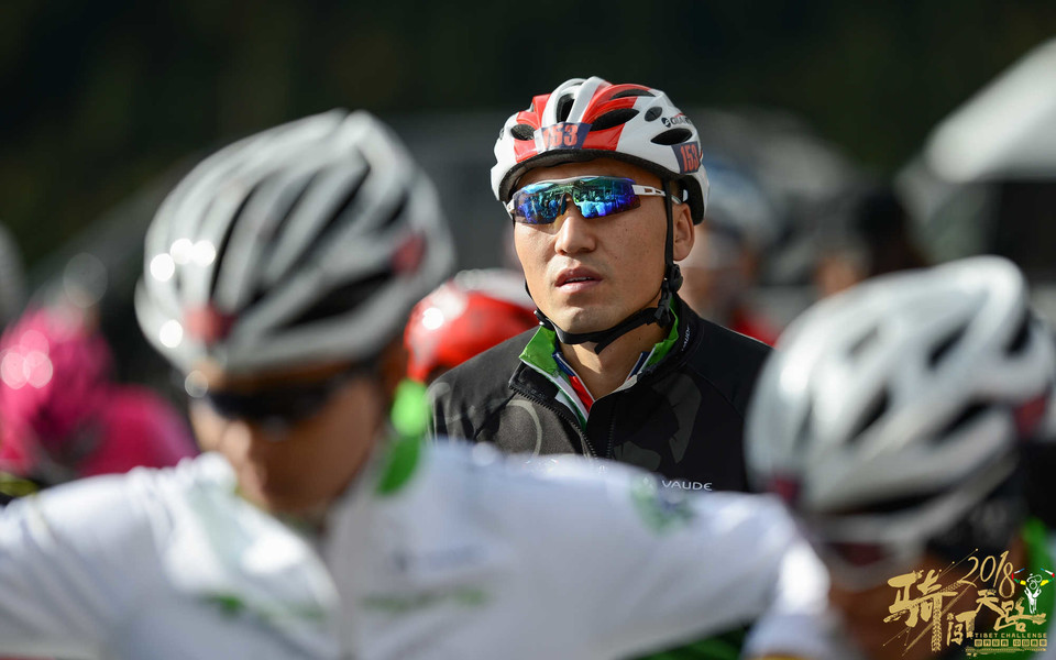 R80_5995_眸目压缩