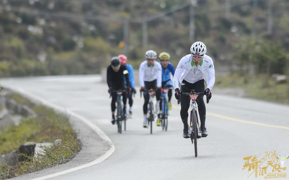 R80_6262_眸目压缩