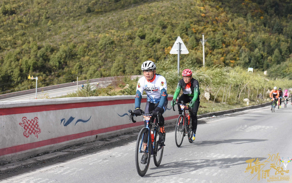 R81_1404_眸目压缩