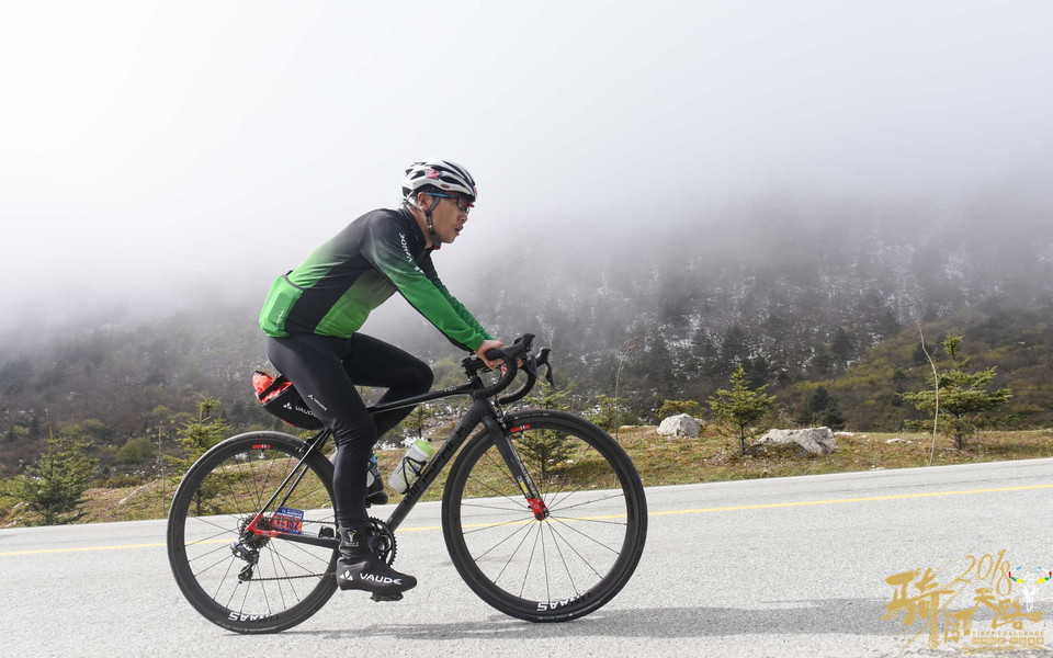 R81_1599_眸目压缩