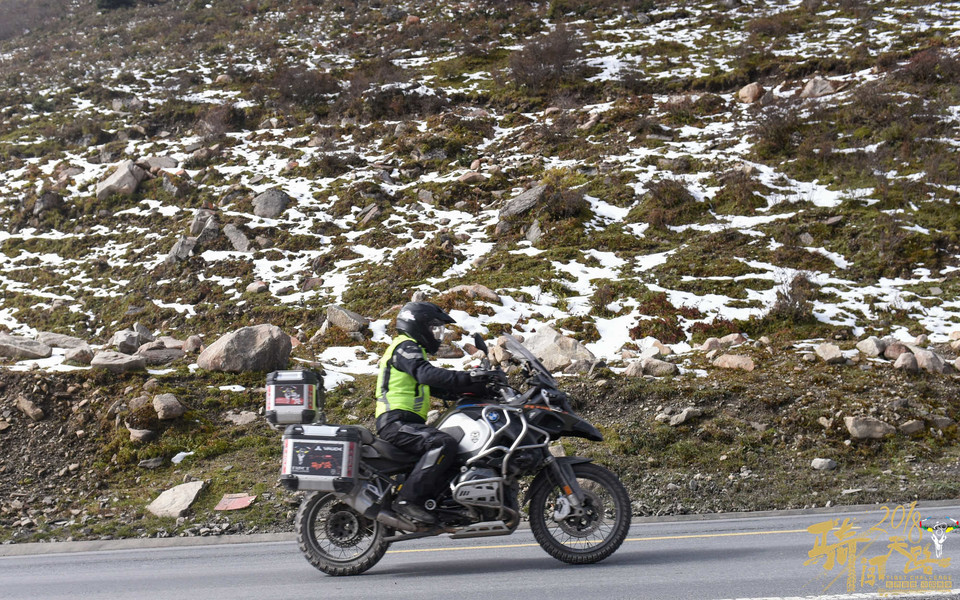 R81_1615_眸目压缩