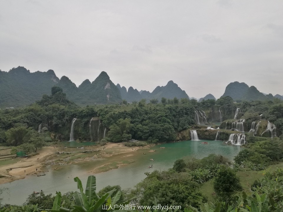 德天跨国大瀑布