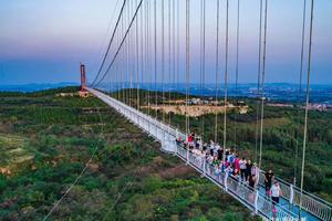 【网红打卡地•母亲节特惠】5/09日青州九龙峪景区』 『亚洲最长玻璃桥高空玻璃滑道漂流一个满足您所有期待的地方