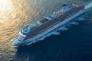 【出境游•北海道•邮轮12日】8/7~18日天津起止•北海道函馆•札幌•小樽•富良野•长崎•地中海号