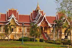 【出境游•老挝•7日】4月20~26日邂逅天堂佛国•总统府•琅勃拉邦•光西瀑布•凯旋门•普西山•坦普坎溶洞•香昆寺塔銮寺