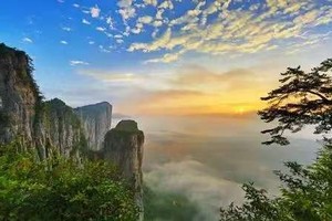 【8人团•8日•恩施大峡谷•三峡•上门接送】7/18~25日三峡大坝•三峡人家•恩施大峡谷•梭布垭石林•清明上河园•徐州