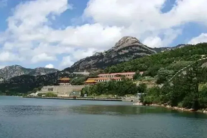 【身边的“东极岛”•1日•仅需118元】5.29日乘快艇进田横岛春天的大花园•绝美海岛•赏人间胜境•呼吸那一片蔚蓝