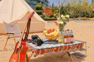 【轻奢营地★沙滩烧烤BBQ】6-25（周六）中韩式自助烧烤·| 荧光晚会·烟花·篝火·露天影院 | 日出·星辰·大海