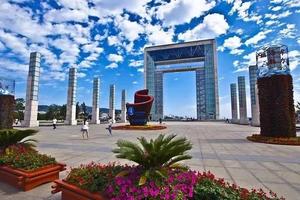 『坐卧车●2日●畅游山東-烟威』2月/25-26日●中国四大名楼-蓬莱阁●“不沉的战舰”刘公岛●火炬八街●幸福门广场●