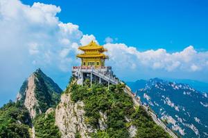 【坐卧车35座•老君山•3日周末】4/21~23游老君山•洛阳古城•国际牡丹园•龙门石窟