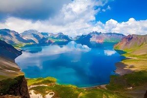 【VIP头等舱21人•秋色盛宴•8日•中朝边境】9/22~29日长白山•红海滩•故宫•枫叶大道•五花山•断桥•331国道