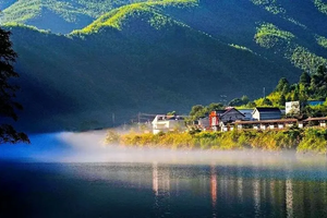 【7人小车团•5日•皖南川藏线•上门接送】11/12~16日漫步在皖南隐秘的绝世美景中•西津渡•桃花潭•云上梯田•采石矶