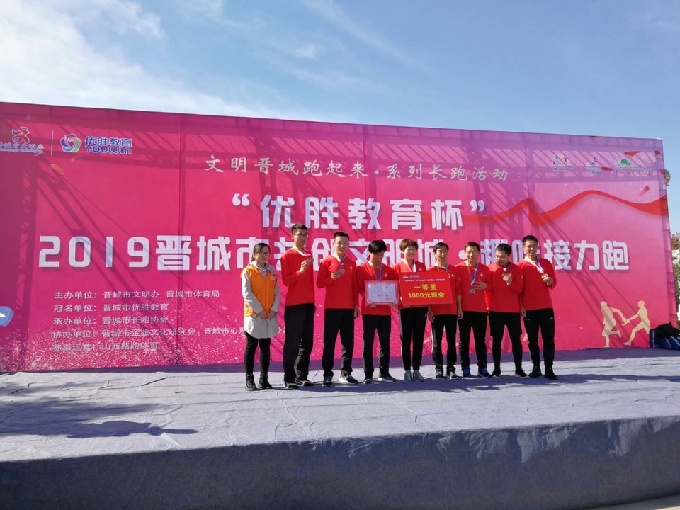 FW64iq_Rxhz7phgP5j6EgXrX-mn0G_o3wUnFyuzz5RlY93JwVHzBbSPozXsZ-BSV