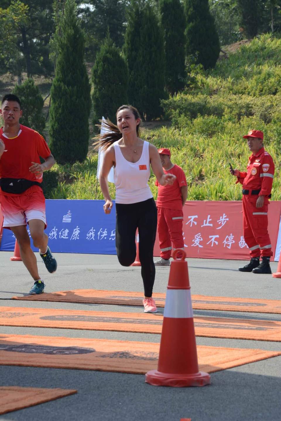 kwXIZ_n9D-2n-Vm3ZgeSU0sebE_PTsbsgMTfxvQfMc44mRKeXyx2jssMiHHLT3RF