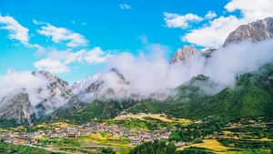 颜值惊艳《国家地理》的甘南！比北疆更像神的自留地，带娃闯进20°C的避暑King！