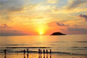 周末2天｜盐洲岛滩涂赶海、红树林白鹭、出海网鱼、黑排角彩石滩美摄、大星山观景台观双月湾全景、海龟岛网红栈道