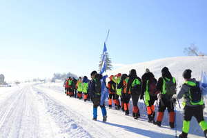 哈尔滨第四届冰雪穿越节丨徒步梦幻雪山，林海雪原，翻越羊草山，镜泊湖蓝冰徒步挑战