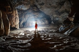 「上天入地小勇士」2024探秘贵州亲子营