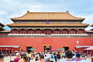  北京亲子营丨故宫深度课堂，清北名校争做国之栋梁&畅玩一整天环球影城，奇妙古今碰撞之旅！