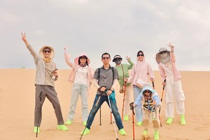 「内蒙•沙海奇遇记」乌兰察布火山草原+辉腾锡勒＋伊利工厂参观＋达拉特旗＋响沙湾