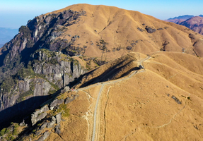 徒个中国•江西丨华东殿堂级徒步线路，追随徐霞客的脚步，徒步武功山