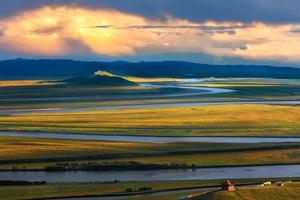 【圣地甘南】5-10月拉卜楞寺-扎尕那-郎木寺-黄河九曲-若尔盖花湖-莲宝叶则-米拉日巴佛阁环线7日盛宴