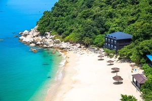 南澳潜水，打卡网红深圳“小洱海”—柚柑湾度假村，大鹏古城/较场尾，大澳湾水上运动中心，水头海鲜餐1日游