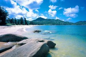 玩转【网红情人岛】星空帐篷露营，花样桨板，帆船，沙滩BBQ，荧光晚会蹦野迪