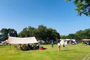 草地露营｜七娘山脚下绝美轻奢露营地，拥抱自然山林，享精致野趣生活！