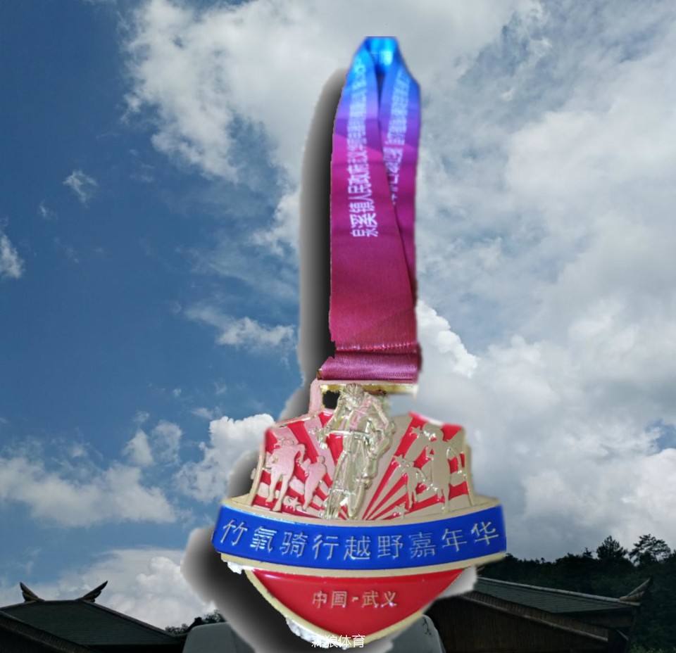 有跑友说这背景强大