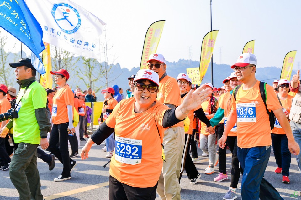 DSC_6418.JPG-47811529