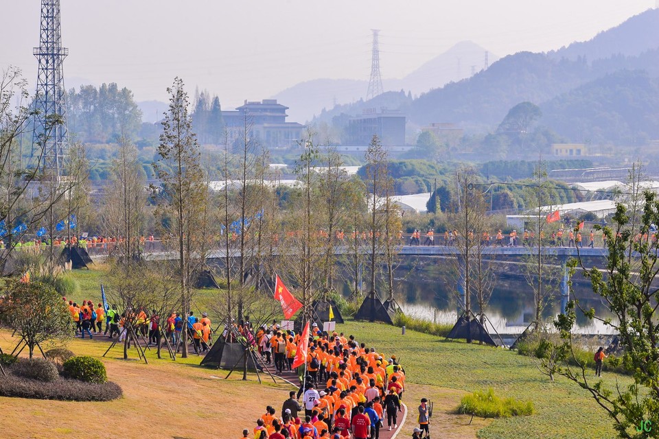 DSC_6725.JPG-47827144