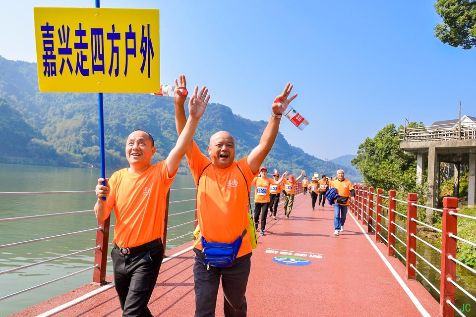 DSC_6840.JPG-47836331