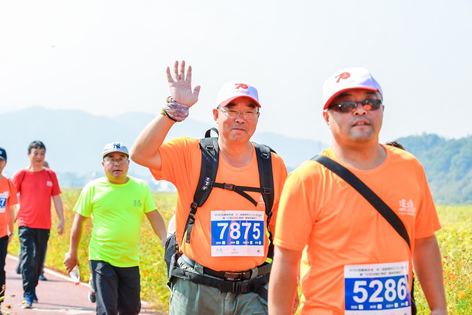 DSC_6976.JPG-47852635