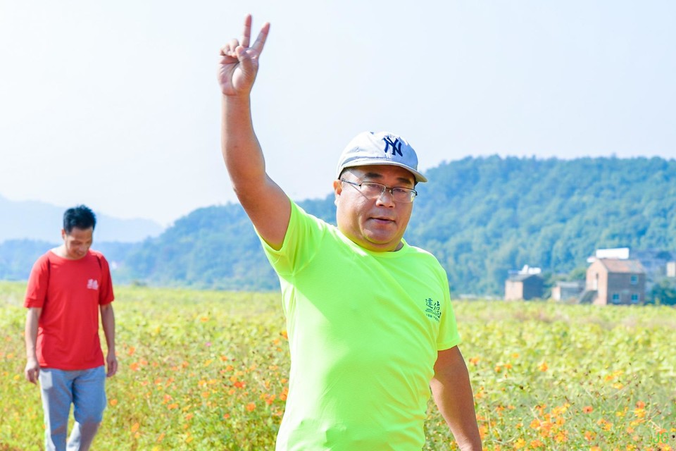 DSC_6979.JPG-47852764