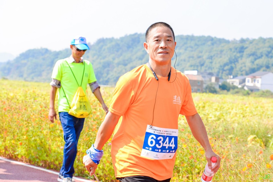 DSC_6990.JPG-47853393