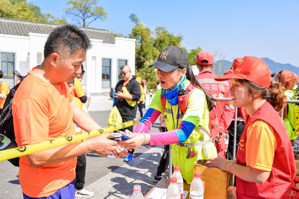 DSC_7068.JPG-47862511