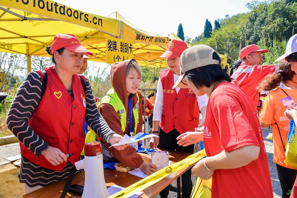 DSC_7071.JPG-47864011