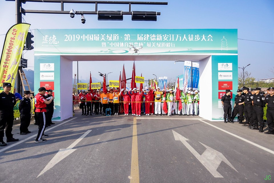 IMG_4922.JPG-47808149