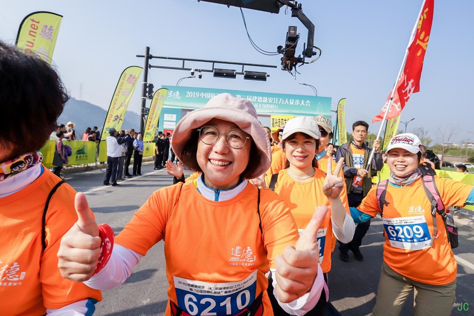 IMG_5492.JPG-47816040