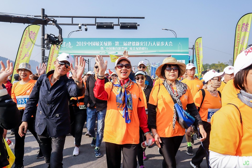 IMG_5564.JPG-47817131