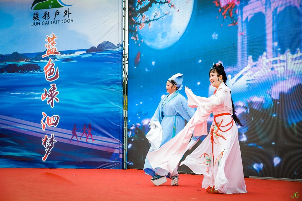 0W1A4593.JPG-49073722