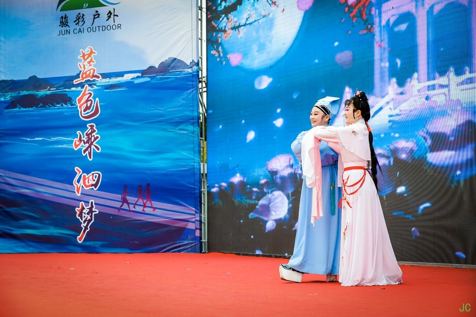 0W1A4594.JPG-49073797