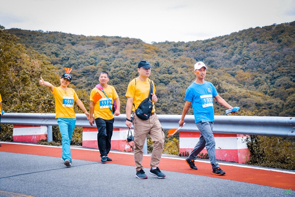 DSC_0967.JPG-49141603