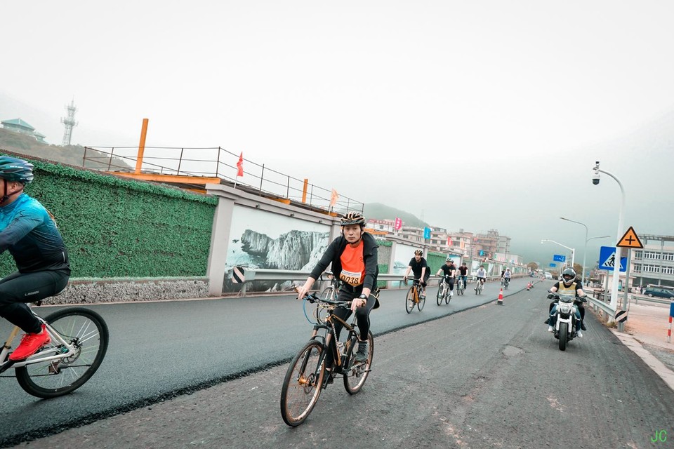 yj3_2693.jpg-69454224