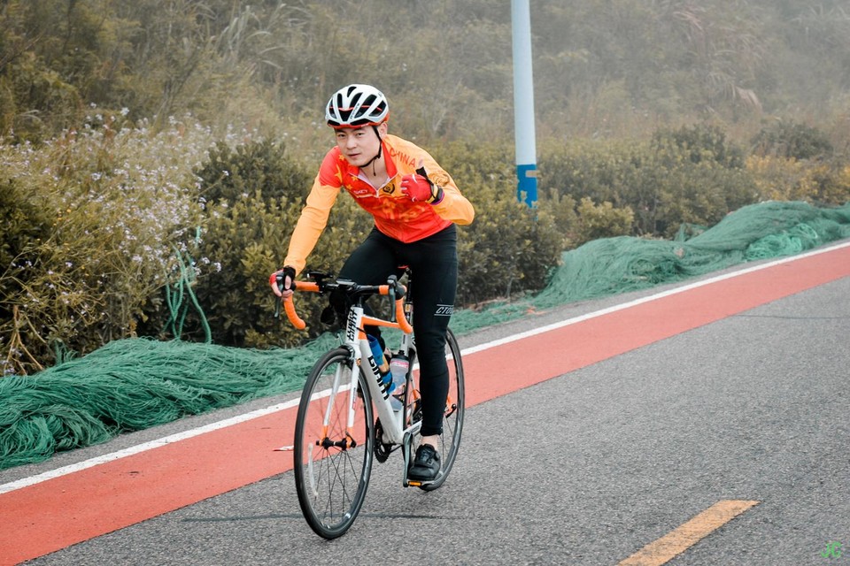 yj3_3033.jpg-69456359