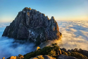 8.22【黄山】天都峰时隔5年重开，夜宿黄山尽享日出云海，奇松怪石的视觉盛宴