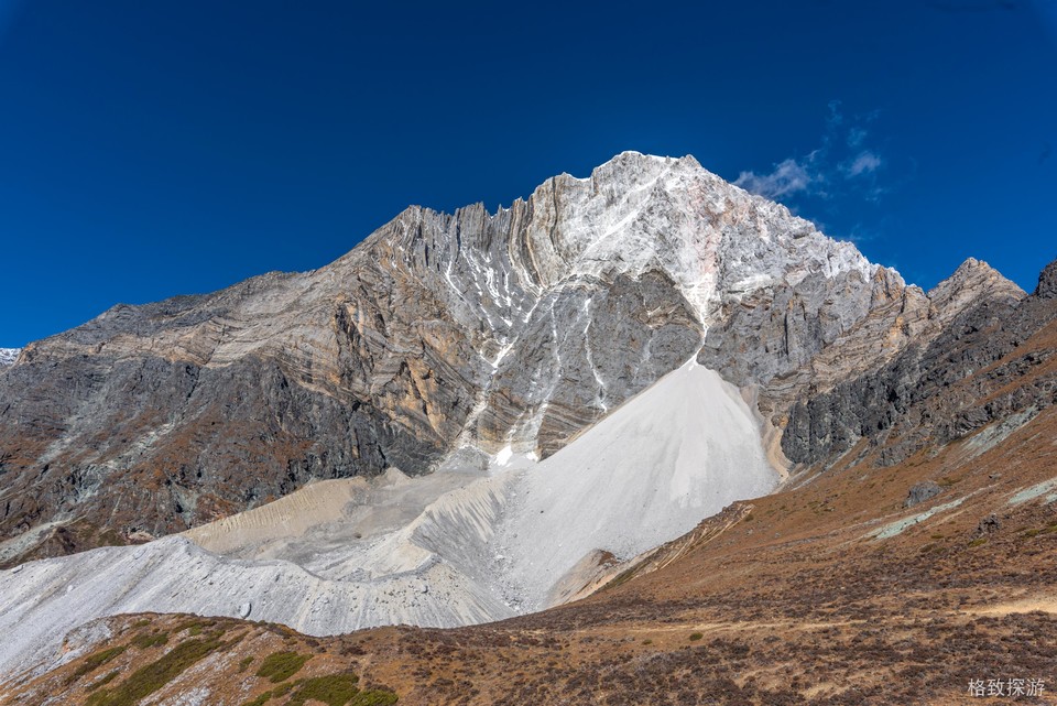夏诺多吉东南壁