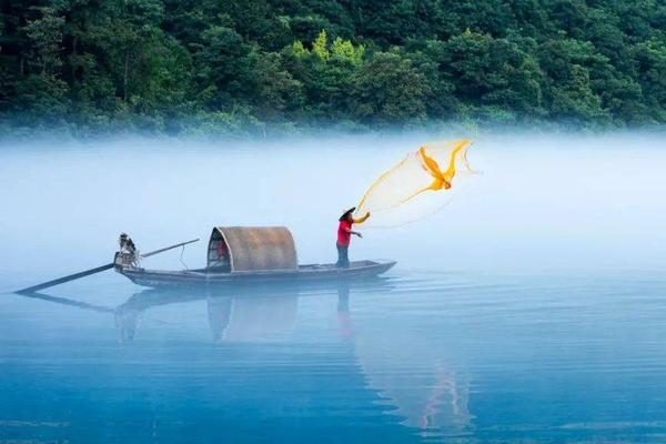 端午【郴州3天】5.31-6.2日 打卡《中餐厅6》拍摄地仰天湖，徒步碧水丹霞高椅岭/马皇丘、雾漫小东江、夜游裕后街 X
